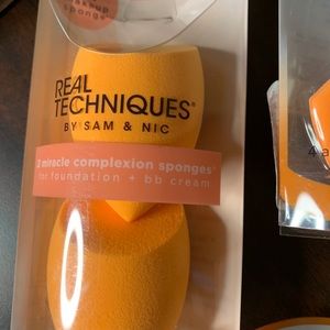 Sold Bundle Real Techniques Beauty Sponge